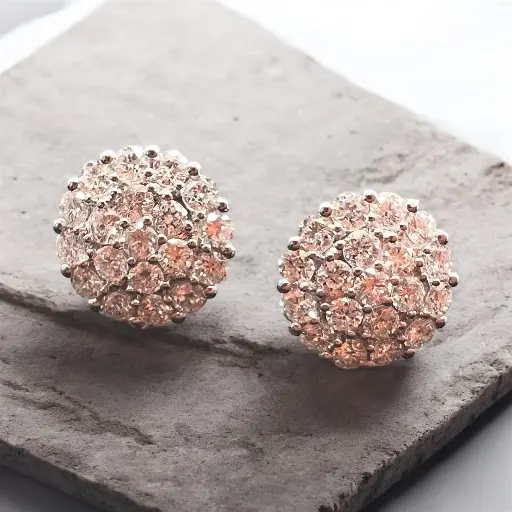 PENDIENTES redondos con 38 Brillantes los dos y Oro de 18 kilates