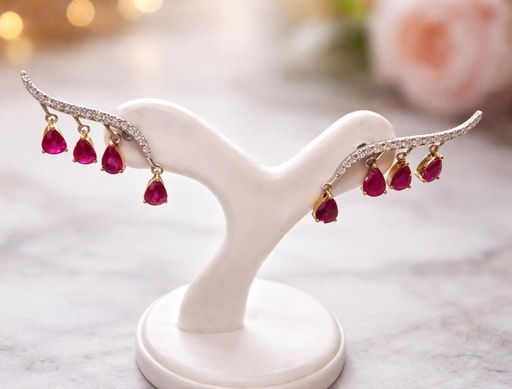 [Tre 3] Pendientes trepadores de Oro Amarillo y Blanco de 18 kilates con Rubíes y Brillantes