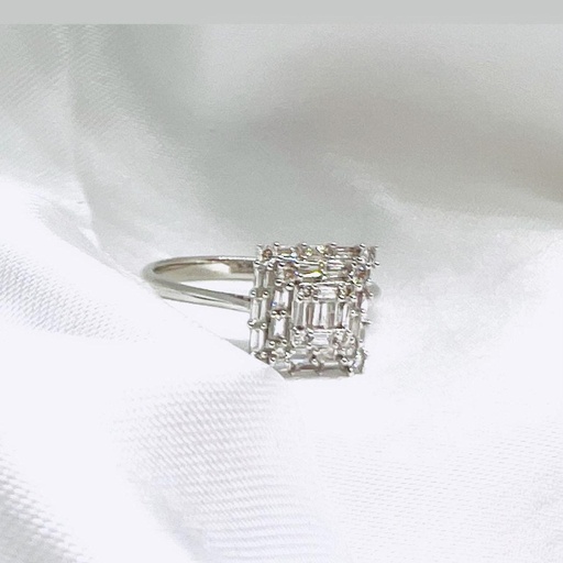 [An 228] ANILLO cuadrado ORO Blanco de 18 Kilates con Brillantes