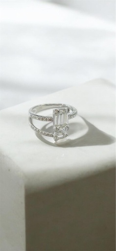 [An 62] ANILLO DIAMANTES Oro Blanco MUJER, Oro Brillantes baguette, Anillo con brillantes, 2.8 gramos, 36 diamantes y oro blanco de 18 k